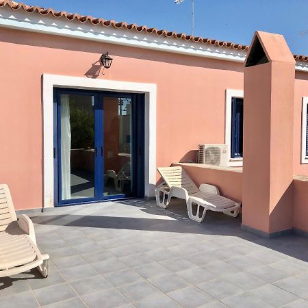 Traditional House At Aegina Port Villa Exterior photo