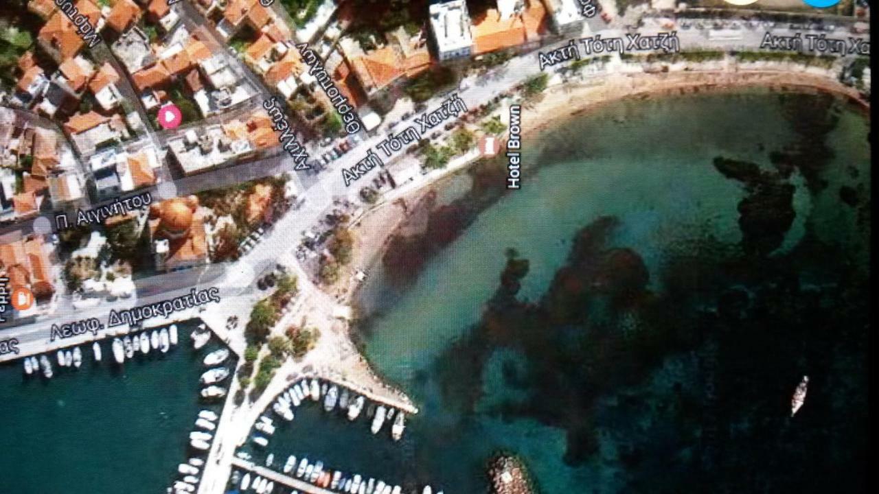 Traditional House At Aegina Port Villa Exterior photo